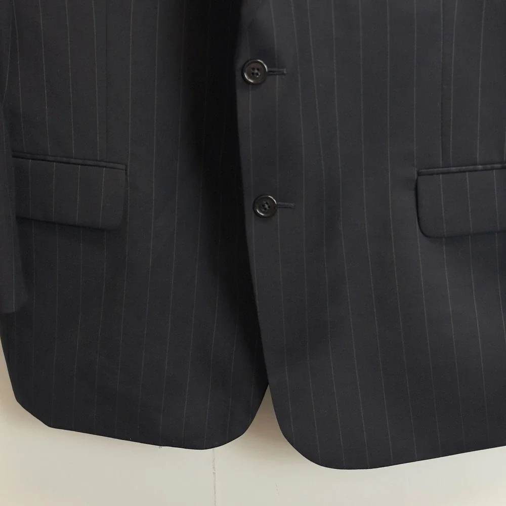 Jos A Bank Signature Collection Mens 46S Navy Pinstripe‎ Wool Suit Gordon 40X28